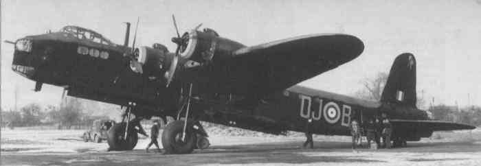 Short Stirling, le premier bombardier quadrimoteur
